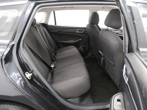 MG MG5 52.5kWh Excite Auto 5dr 23