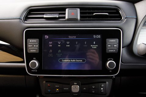 Nissan LEAF TEKNA 28