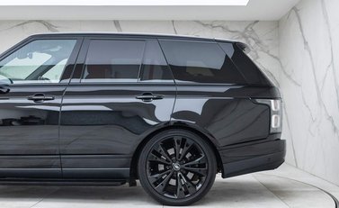 Land Rover Range Rover P565 SVAutobiography Dynamic Black 34