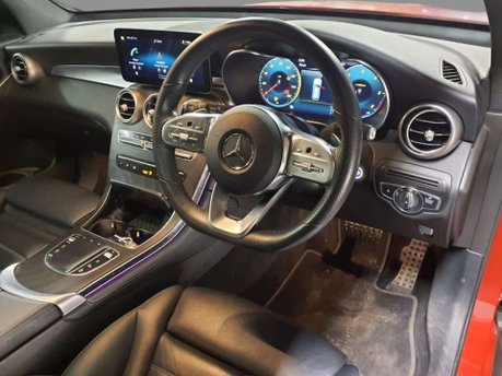 Mercedes-Benz GLC 2.0 GLC 300 AMG Line Premium+ D 4Matic Auto 4WD 5dr 9