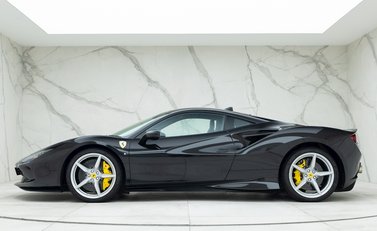 Ferrari F8 Tributo 2