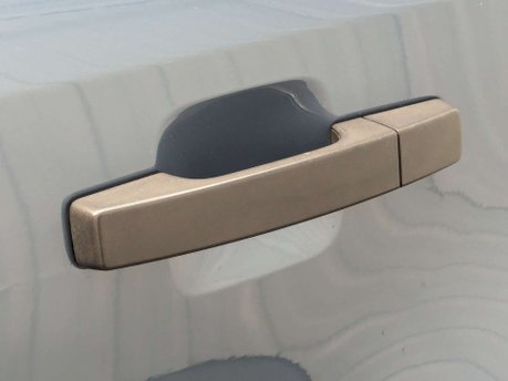 Land Rover Defender 2.0 Defender S D Auto 4WD 5dr 33