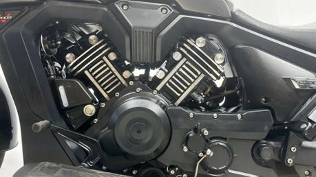 MBP C 2024 ONLY 3K 1 OWNER CRUISER BIKE 1000CC TOURER BIKE 30