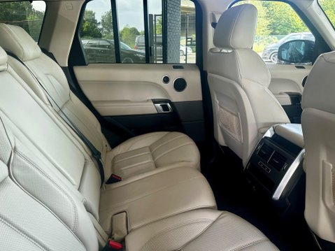 Land Rover Range Rover Sport 3.0 SD V6 HSE Dynamic Auto 4WD Euro 5 (s/s) 5dr 34