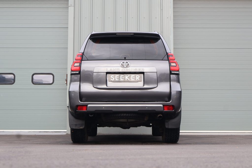 Toyota Land Cruiser ACTIVE COMMERCIAL WITH A REAR SEAT CONVERSION  5