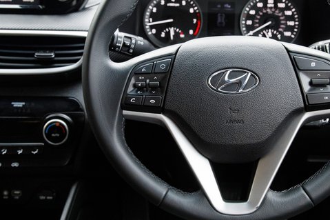 Hyundai TUCSON GDI S CONNECT 18