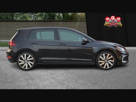 Volkswagen Golf GTE ADVANCE DSG 9