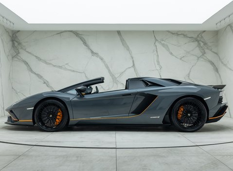 Lamborghini Aventador S LP 740-4 ROADSTER 5