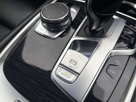 BMW 7 Series 3.0 740ld xDrive M Sport Auto 4WD 4dr 34