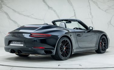 Porsche 911 Carrera GTS CABRIOLET (991.2) 6