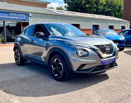 Nissan Juke 1.0 Juke N-Connecta DiG-T 5dr 4