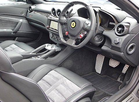 Ferrari FF 25