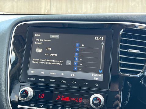 Mitsubishi Outlander DESIGN 24
