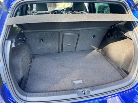 Volkswagen Golf R TSI 4MOTION DSG 12