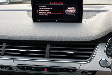 Audi Q7 TDI QUATTRO S LINE - ONE OWNER - PAN ROOF  49