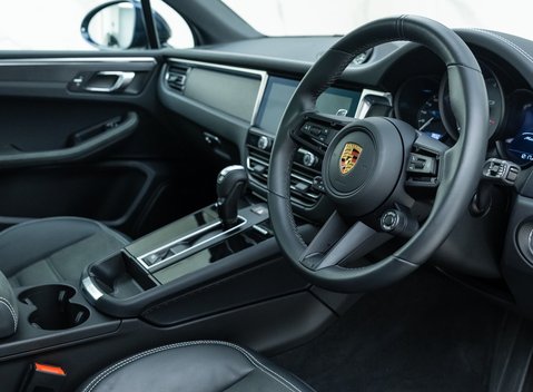 Porsche Macan GTS 10