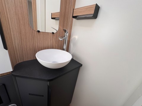 Pilote P740FGJ Evidence 2025 MODEL 32