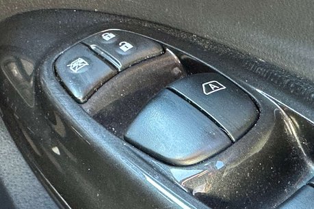 Nissan Juke 1.5 dCi Tekna SUV 5dr Diesel Manual Euro 6 (s/s) (110 ps) 32