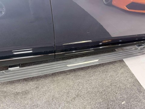Land Rover Range Rover 4.4 P530 V8 SV SUV 5dr Petrol Auto 4WD Euro 6 (s/s) (LWB) (530 ps) 59