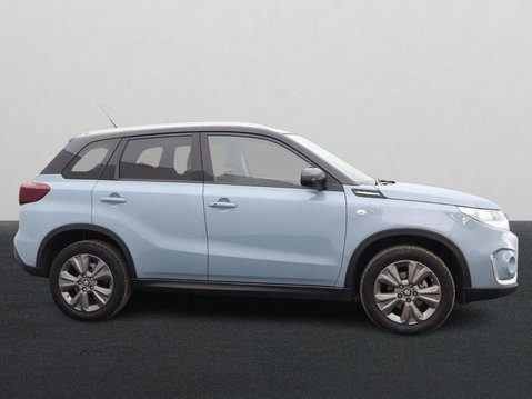 Suzuki Vitara SZ-T 3