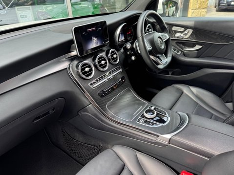 Mercedes-Benz GLC GLC 220 D 4MATIC AMG LINE PREMIUM 15