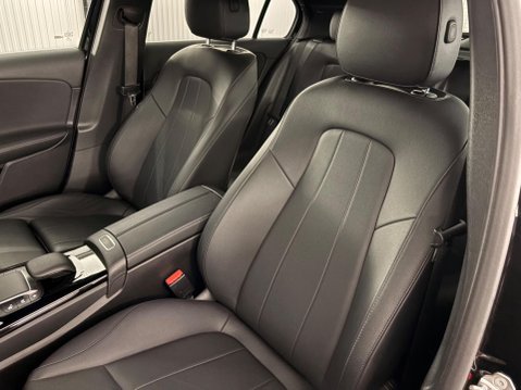 Mercedes-Benz A Class 1.3 A180 Sport Edition (Executive) 7G-DCT Euro 6 (s/s) 5dr 12