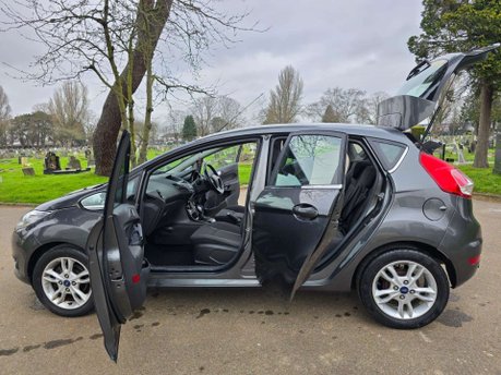 Ford Fiesta 1.0T EcoBoost Zetec Powershift Euro 6 5dr 12
