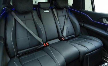 Mercedes-Benz GLS 600 12