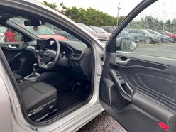 Ford Focus 1.0T EcoBoost MHEV ST-Line DCT Euro 6 (s/s) 5dr 33