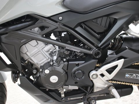 Honda CB125R CB 125 F NA-M 24