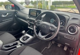 Hyundai KONA T-GDI PREMIUM MHEV 15
