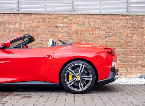 Ferrari Portofino 29