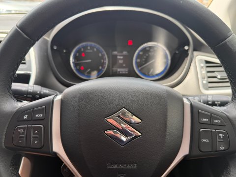 Suzuki SX4 S-Cross SZ-T 17