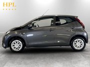 Toyota Aygo 1.0 VVT-i x-play Hatchback 5dr Petrol Manual Euro 6 (s/s) (71 ps) 4