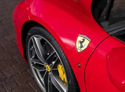 Ferrari 488 GTB 26