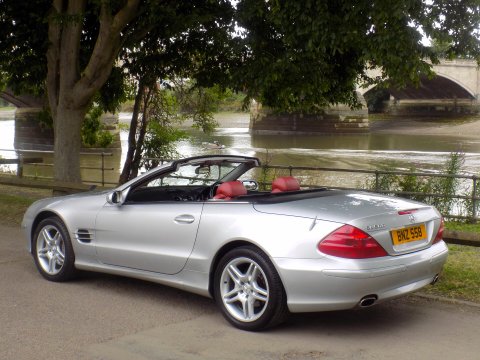 Mercedes-Benz SL Series SL500 2