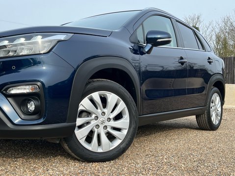 Suzuki S-Cross MOTION 15