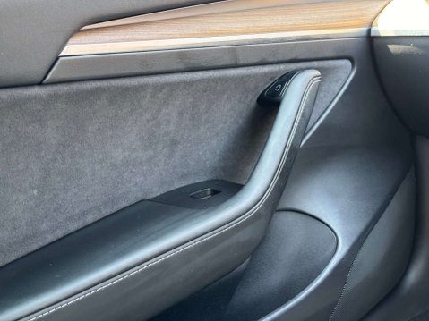 Tesla Model 3 Model 3 Standard Range + 4dr 87