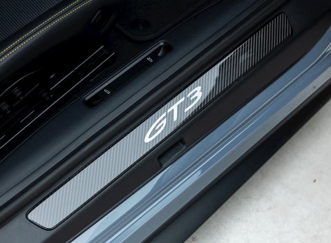 Porsche 911 (992) GT3 Touring 21