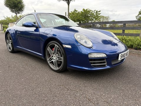 Porsche 911 CARRERA 4S 3