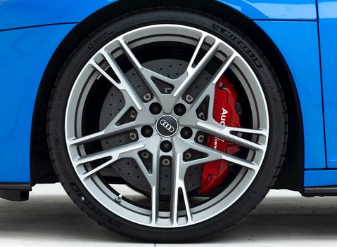 Audi R8 V10 Performance Carbon Black 8