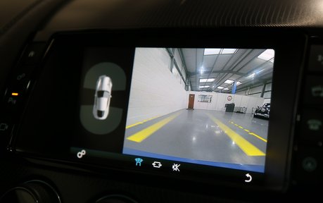 Jaguar F-Type V6 R-Dynamic - Pan Roof, Exhaust and Great History 28