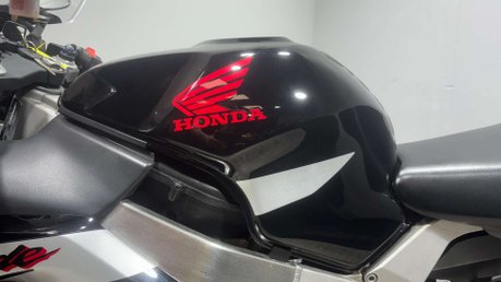 Honda CBR CBR929 2000 ONLY 19K NEW MOT CLASSIC SPORTS BIKE 23