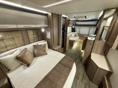 Coachman Laser Xcel 875 Kingsham 30th Special Edition 33