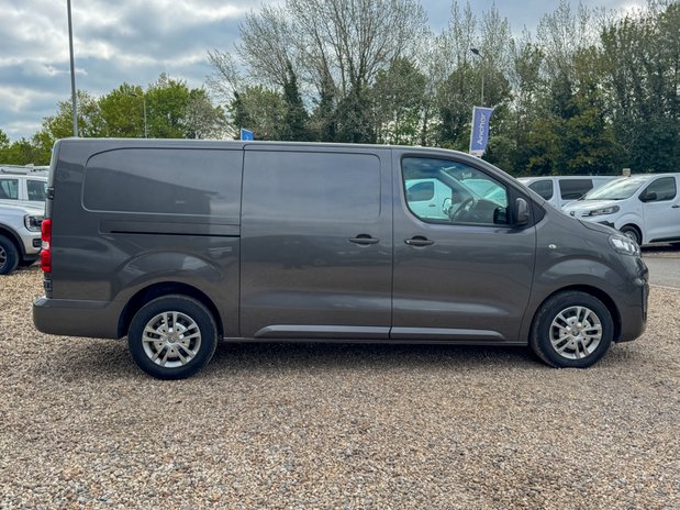 Vauxhall Vivaro LWB L2H1 Low Roof Sportive 3100 Air Con Sensors EURO 6 5