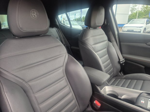 Alfa Romeo Tonale TB VELOCE DCT 11