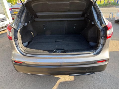 Nissan Qashqai 1.5 dCi N-Connecta Euro 6 (s/s) 5dr 36