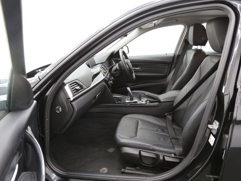 BMW 3 Series 2.0 320d SE Auto xDrive Euro 6 (s/s) 4dr 23