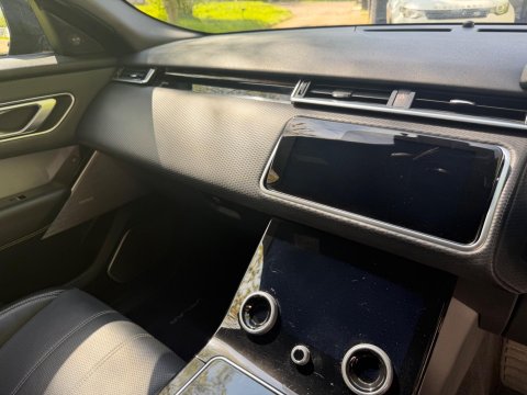 Land Rover Range Rover Velar R-DYNAMIC SE 55