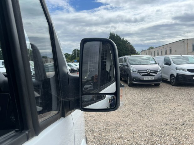 Mercedes-Benz Sprinter AUTO LWB L3H1 Ex-Police 9 Seats Racking Cruise FSH EURO 6 NO VAT 19